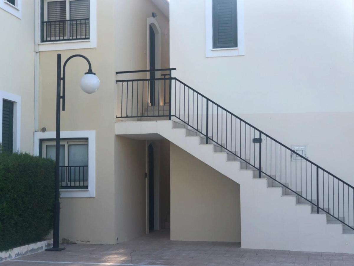 Light & Blue Ayios Elias Private Bungalows Protaras Exterior photo