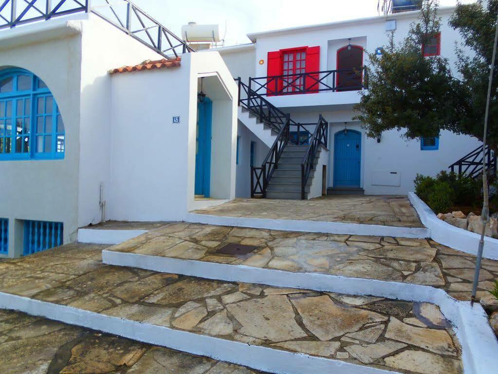 Light & Blue Ayios Elias Private Bungalows Protaras Exterior photo